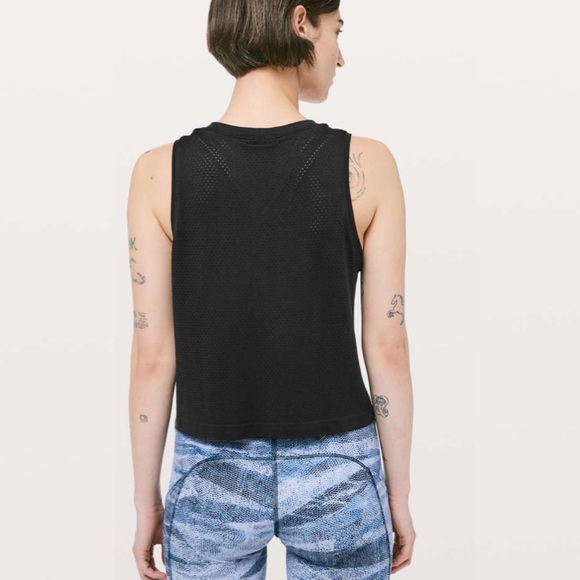 Lululemon Breeze By Muscle Crop Tank *lululemon in Black - Picture 2 of 8